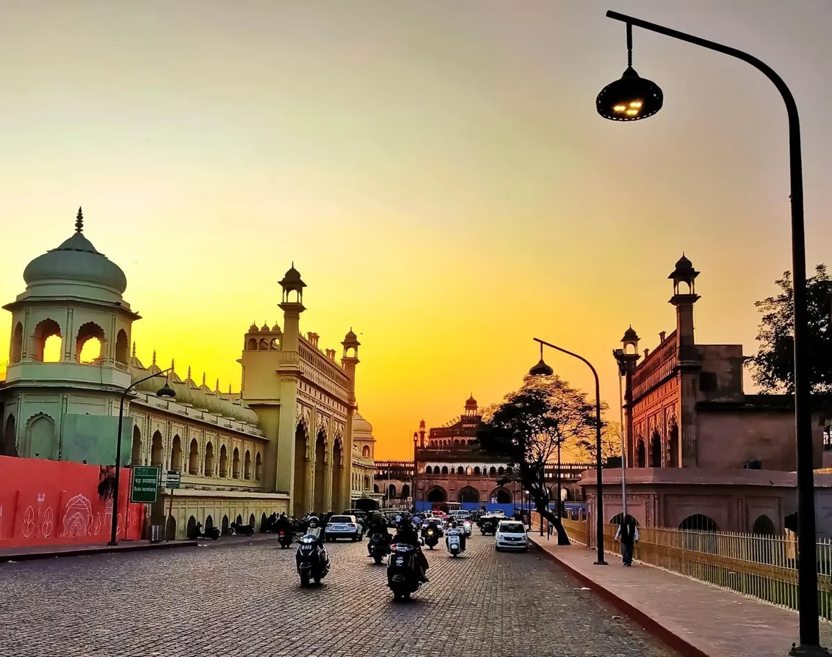 Lucknow 1 Day Tour
